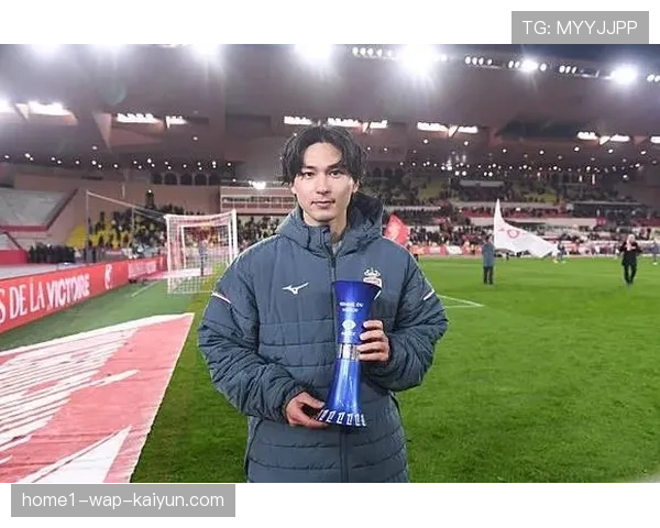 南野拓实制胜球助摩纳哥爆冷胜巴黎